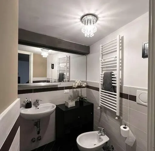 Nolo - Chic Retreat